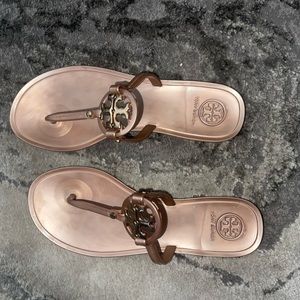 MINI MILLER JELLY THONG SANDAL - very good condition. Rose gold.